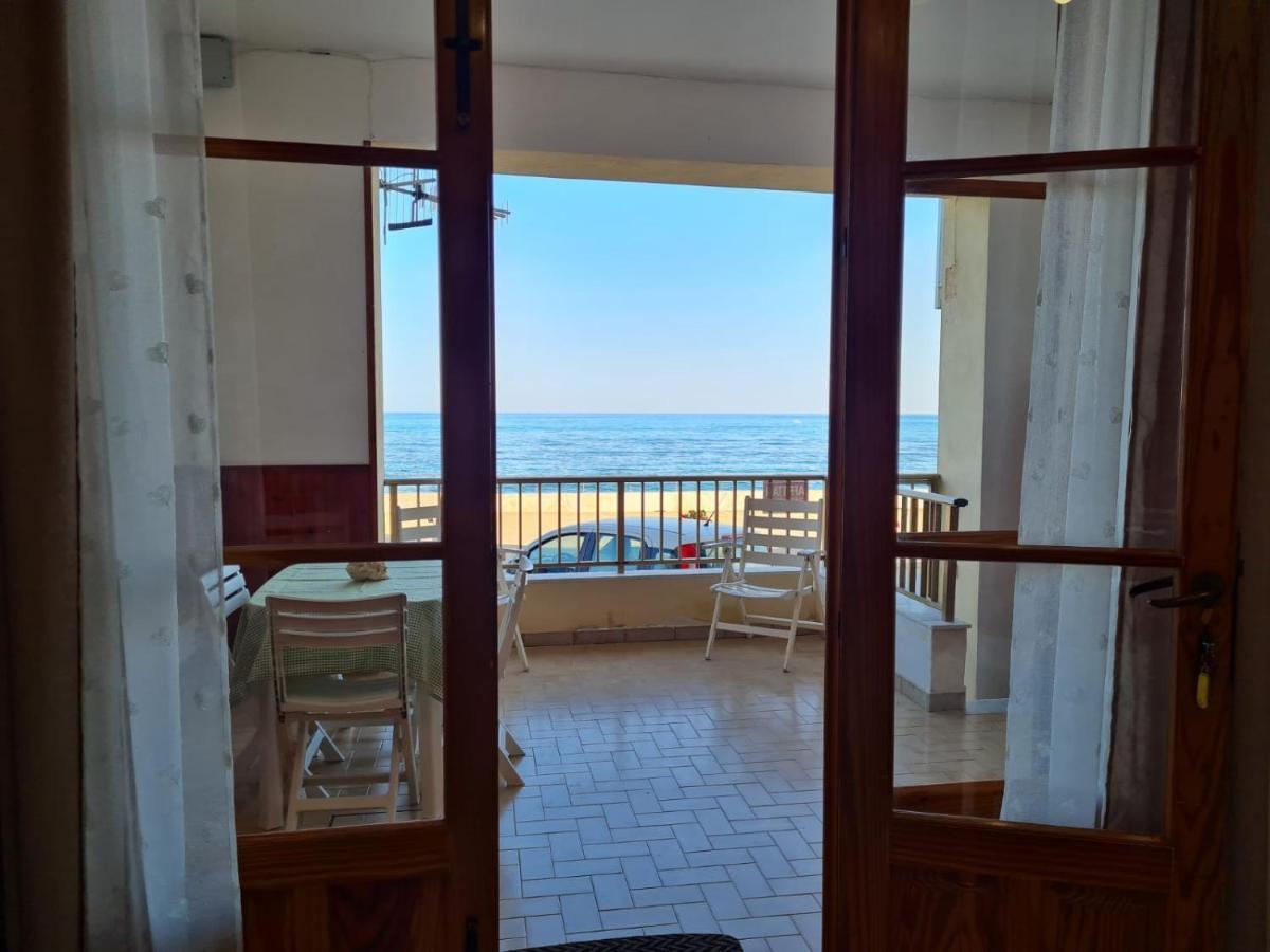 הוילה שאקה Veranda Sul Mare - Casa Vacanze Fronte Mare מראה חיצוני תמונה
