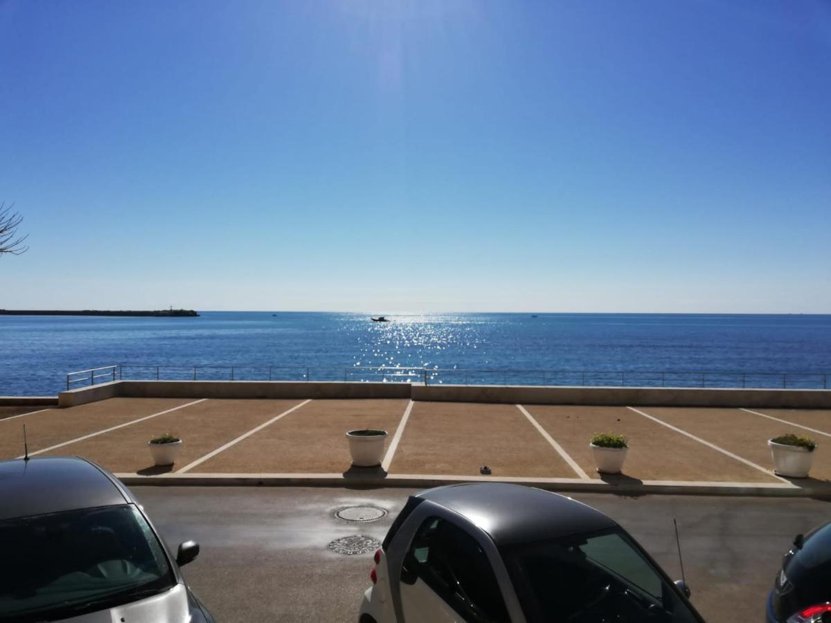 הוילה שאקה Veranda Sul Mare - Casa Vacanze Fronte Mare מראה חיצוני תמונה